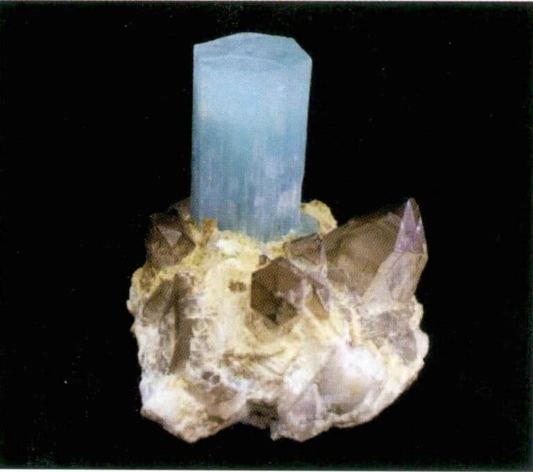 Figure 1-8 Aquamarine Crystals