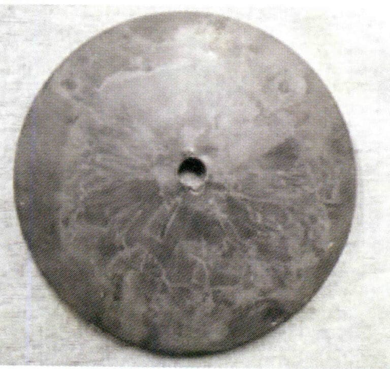 Figure 3-23 Plastic Plate