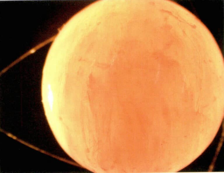 Figure 7-18 Dyed marble has layered textures