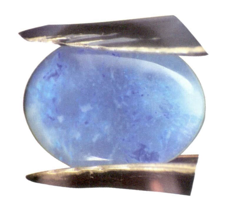 Figura 3-32 Efectul de schimbare a culorii Opal's