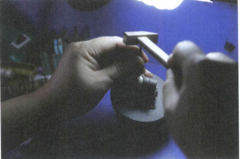 Figura 7-20 Colocação da pedra (1)