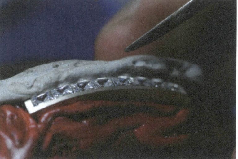 Figura 8-14 Ajustar o espaçamento das gemas