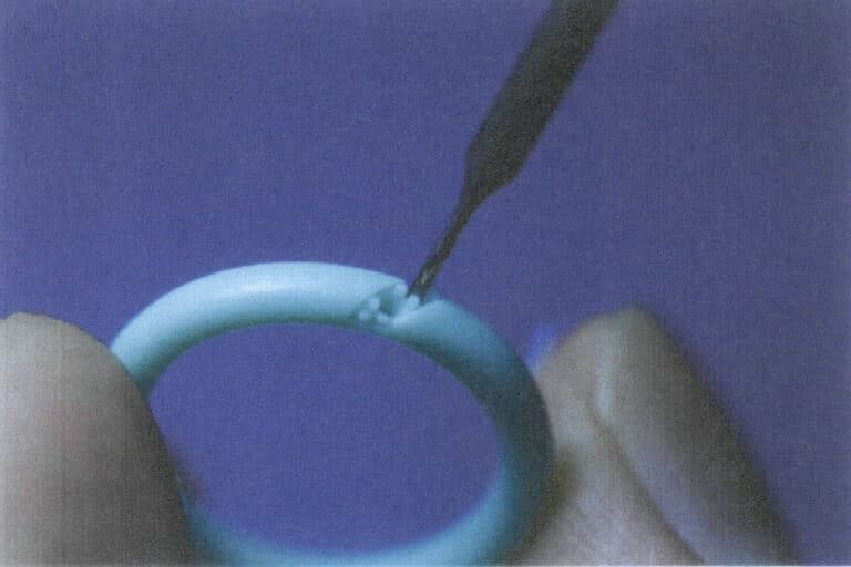 Рисунок 10-8 Сверление