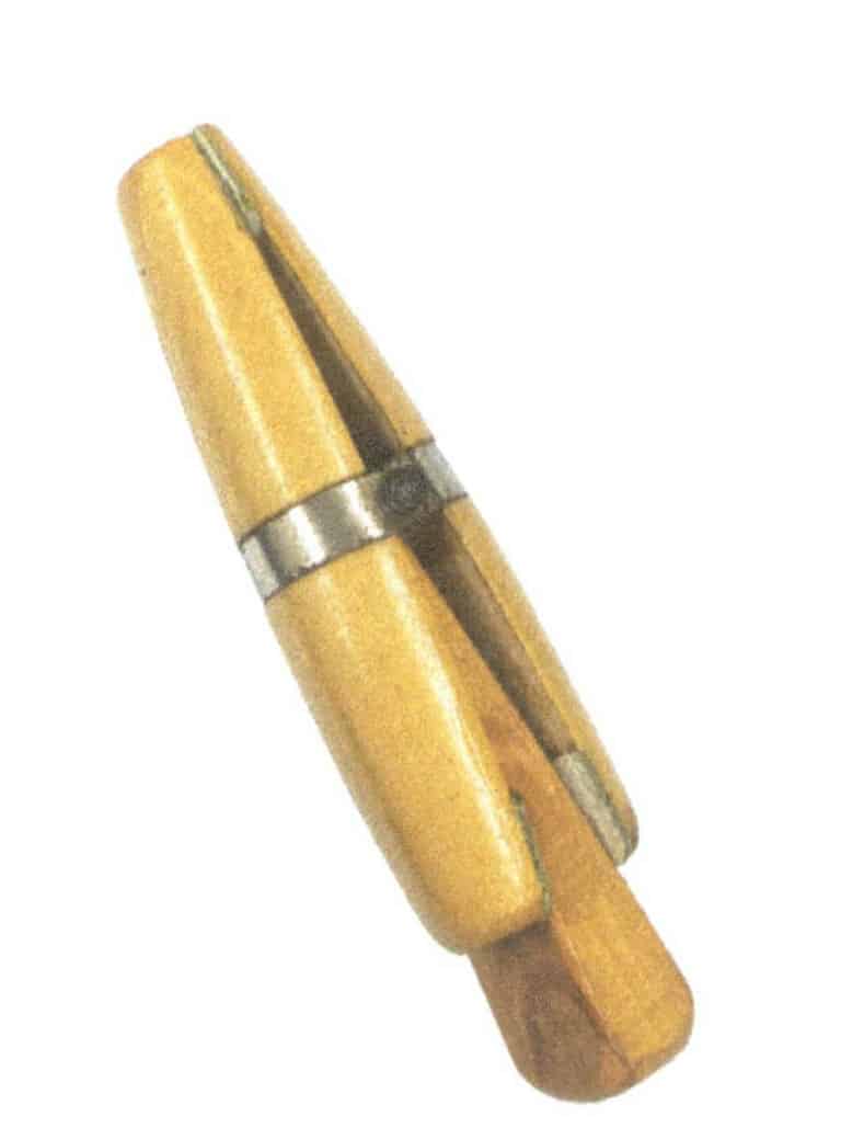 Figure 1-32 Wooden Ring Clamp