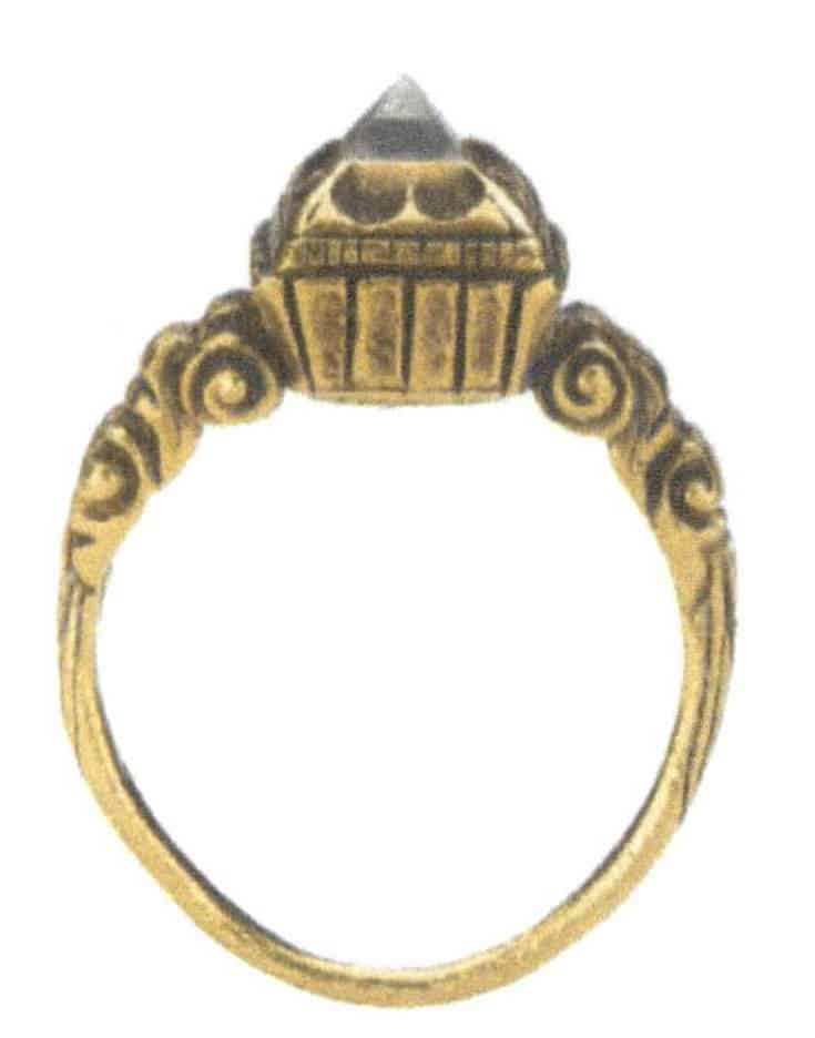 Figure 1-52 A pointed-cut diamond ring from around the 15th century.