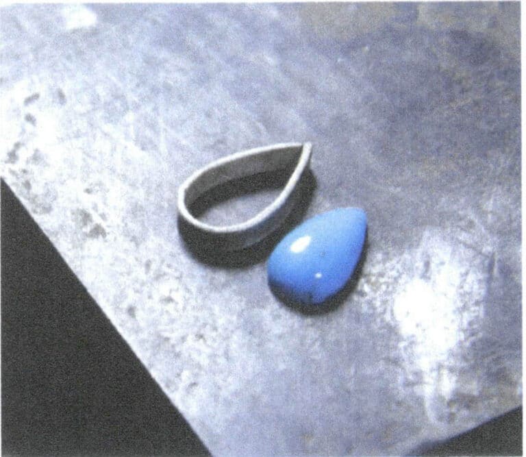 Figure 2-37 Cutting Metal Edges