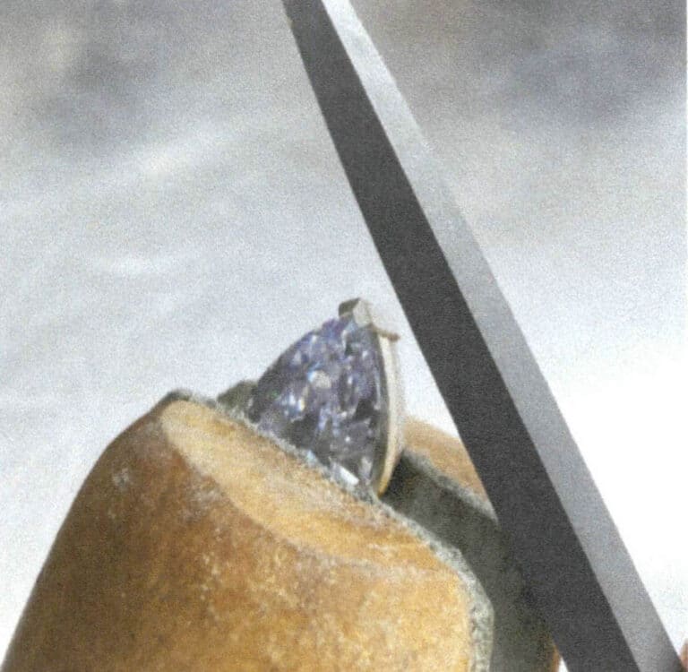 3-20. ábra A sarokkarom reszelése