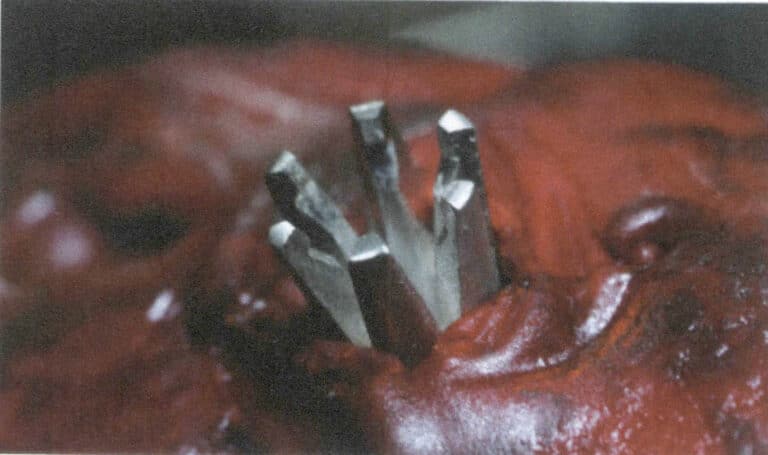 3-51. ábra Pecsétviasz felvitele