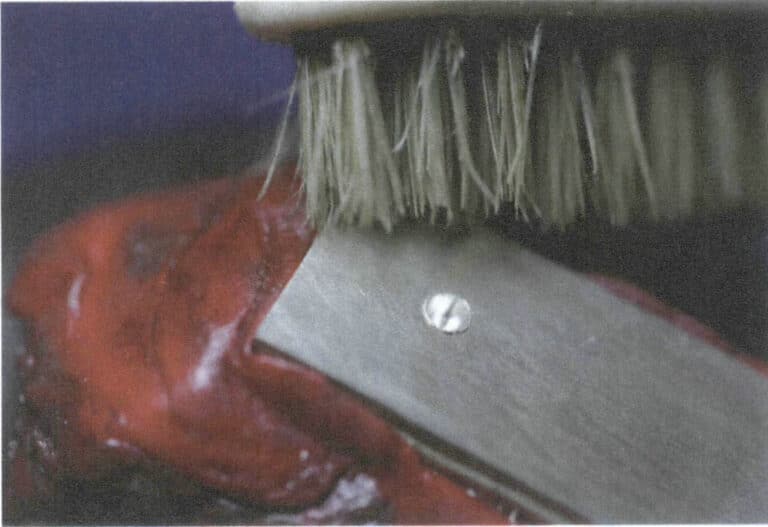 4-55. ábra A kőbeállító pozíció tisztítása