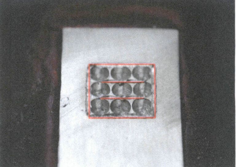 5-13. ábra A metszésvonal és a kritikus vonal körvonalának helyzete