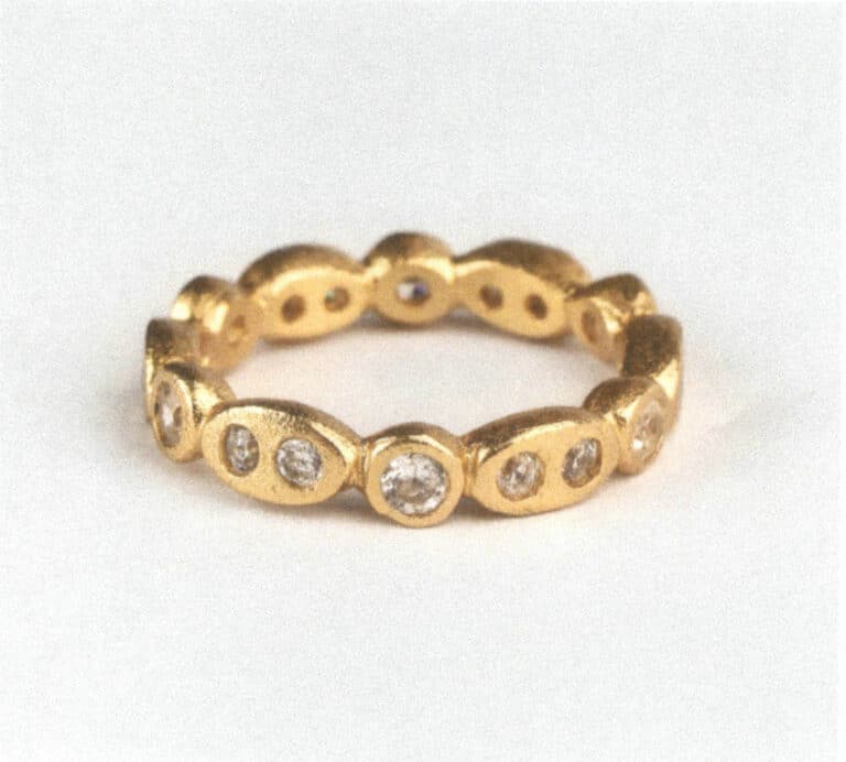 Figura 6-37 Jóias da marca Larmo (1)