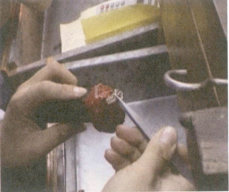 Rysunek 5-27 Pobieranie biżuterii