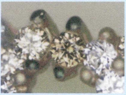 The gem changes color