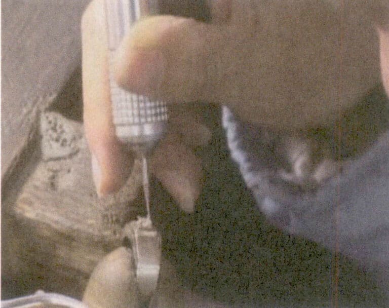 Rysunek 5-16 Bur kubka do okrągłych zębów