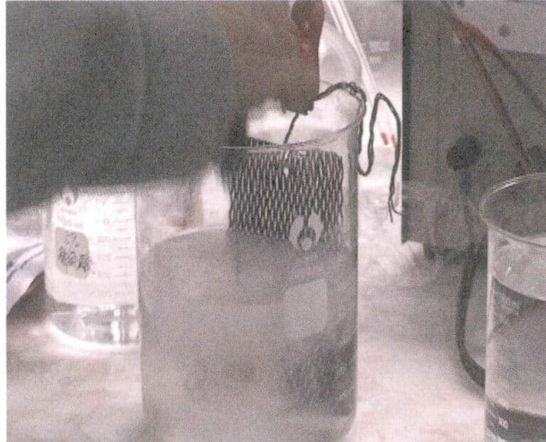 Figura 6-19 Sgrassaggio mediante elettrolisi