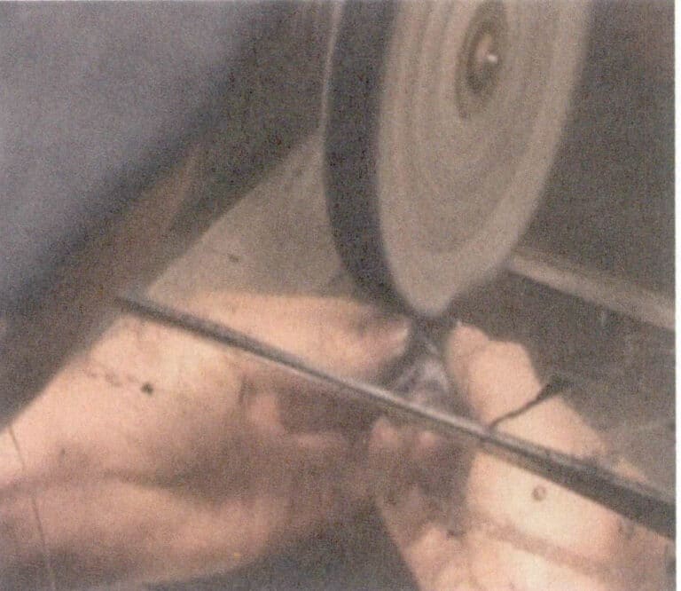 Figura 6 - 10 Lucidatura con disco in feltro di lana bianca