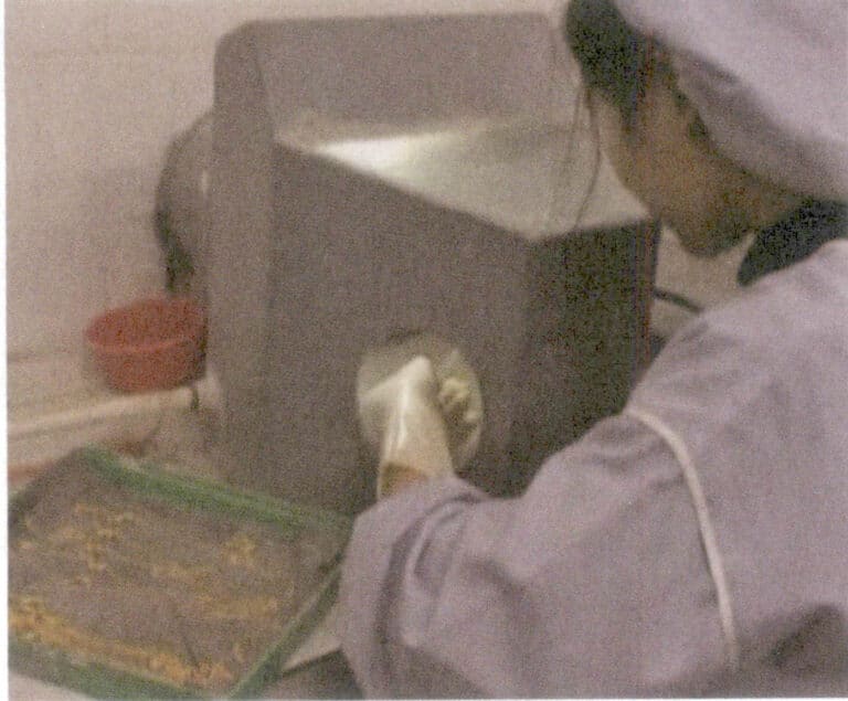 Figure 7-21 Sandblasting