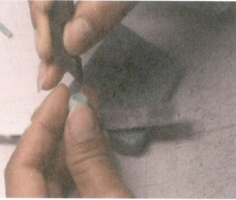 Рисунок 9-6 Гравировка символов