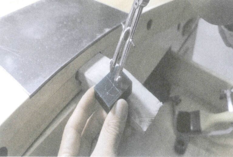 Figura 1-5 Desenhar a linha do arco