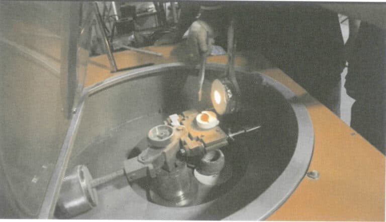 그림 7-29 주입 후 금형 제거하기