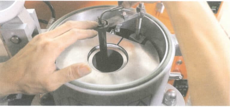 그림 7-35 용융 챔버 어셈블리의 개략도