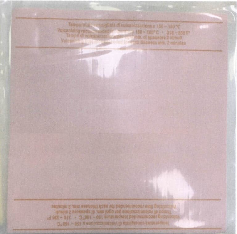 Figure 2-10 Magenta rubber