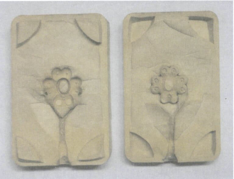 Figure 2-12 Four-corner positioning of the mold