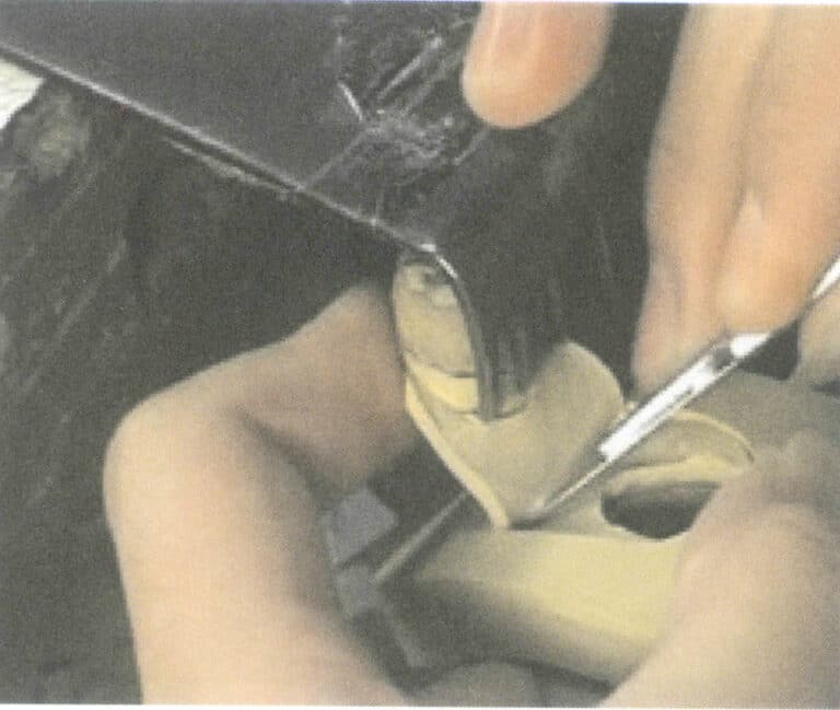 Figure 2-22 Cut rubber mold moveable piece