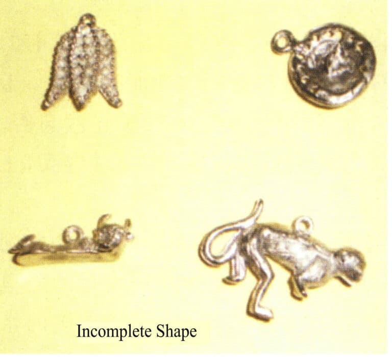 Figure 4-23 Incomplete shape of castings due to low rotational speed