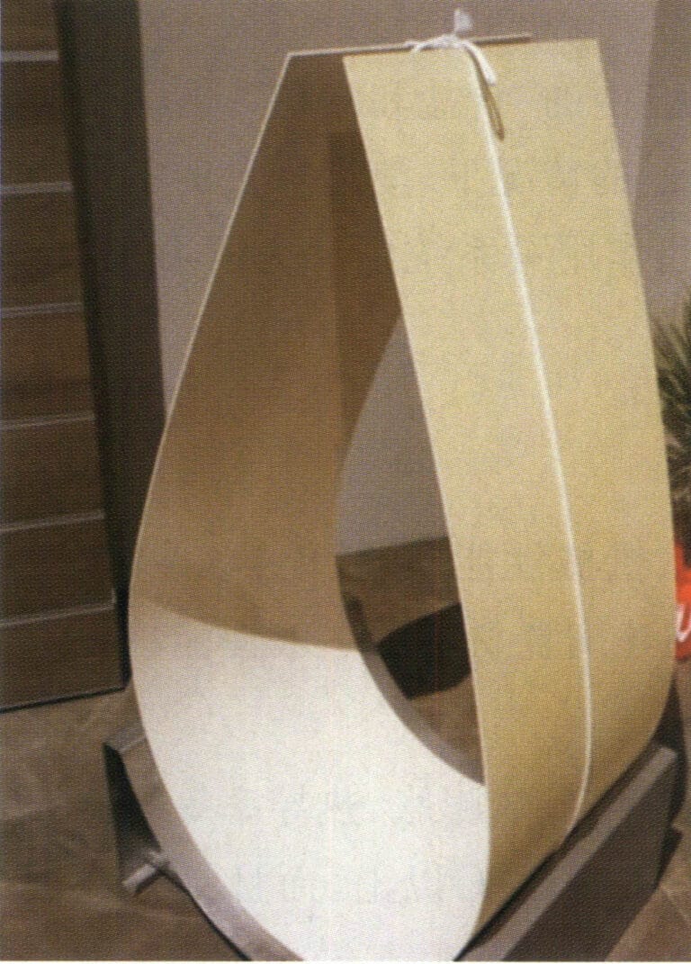 Figure 7-1 Bendable superplastic ceramic plates