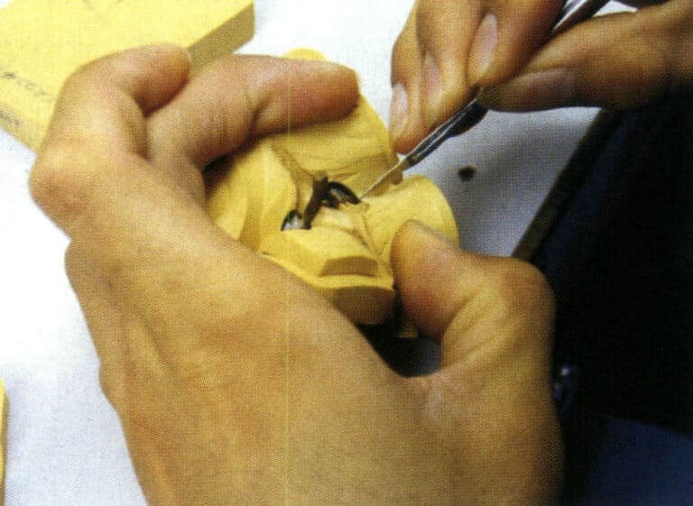 Figure 2-18 Opening mold