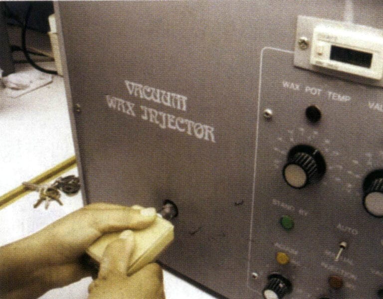 Figure 2-19 wax injection