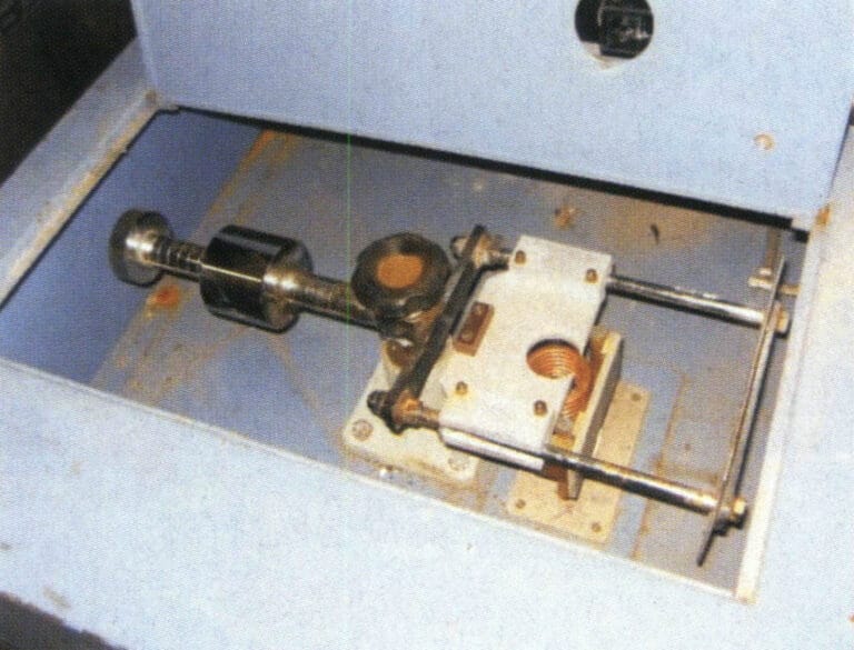 Figure 2-29 Automatic pouring of centrifugal induction casting machine