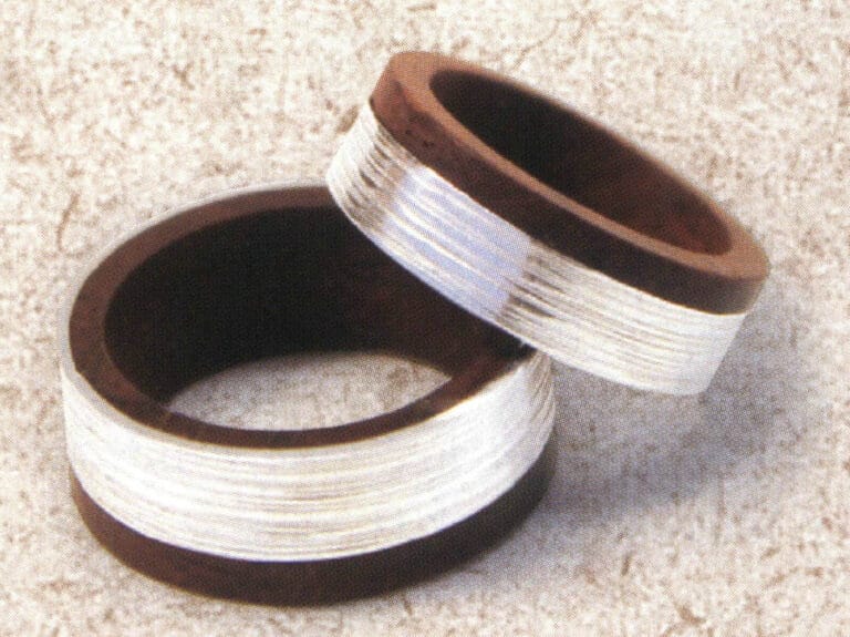 Red sandalwood inlaid silver ring