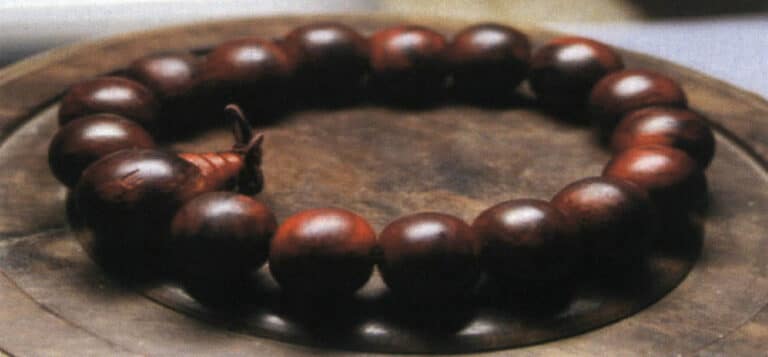 Red sandalwood bracelet
