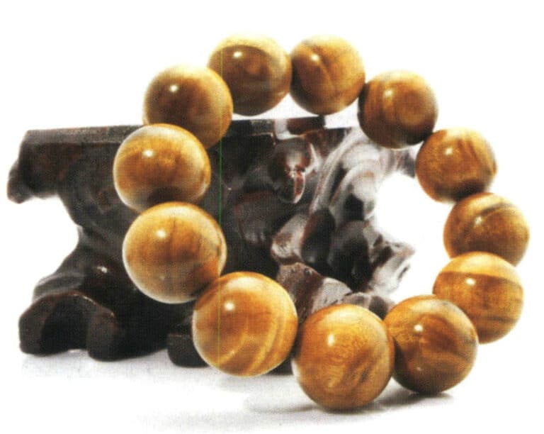 Golden nanmu bracelet