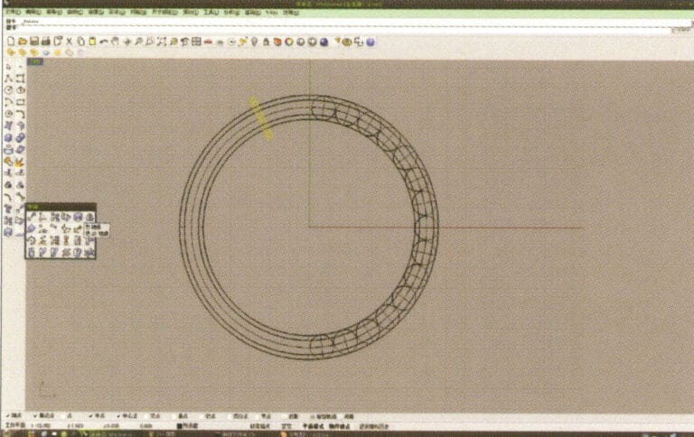 9. اختر السطح الحلقي الذي تم الحصول عليه في الخطوة 8، اضغط مطولاً ثم اختر "مرآة".