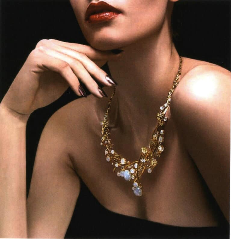 Jewelry refers to various decorative items from precious gemstones processed through grinding, carving, setting, and stringing techniques, such as necklaces, rings, earrings, and bracelets.