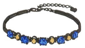 Step 12 Create a "Metal Chain Color" layer. Use the "Hard Round Pressure Opacity" brush tool to apply gray as the base color.