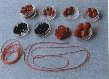 Figure 5-8 Preparation of materials for the dancing floral bead necklace