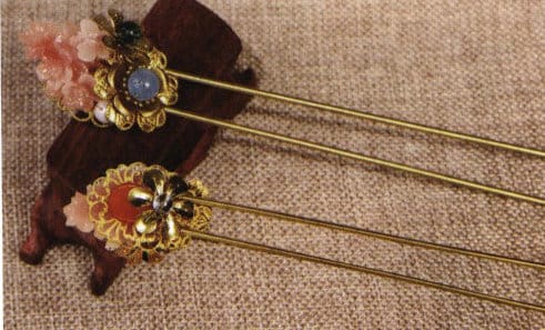 Figure 6-37 Plum-Rose Melody Hairpin Style Diagram