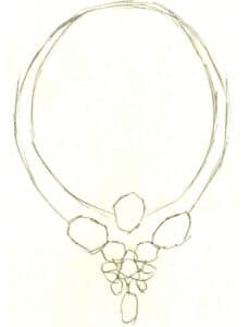 Step 01 First sketch the necklace’s general outline with a pencil.