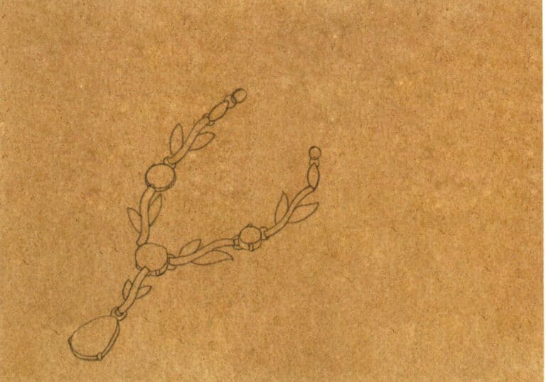 Step 02 Based on the pendant’s outline, draw floral branch contours with a pencil, maintaining characteristic shapes.