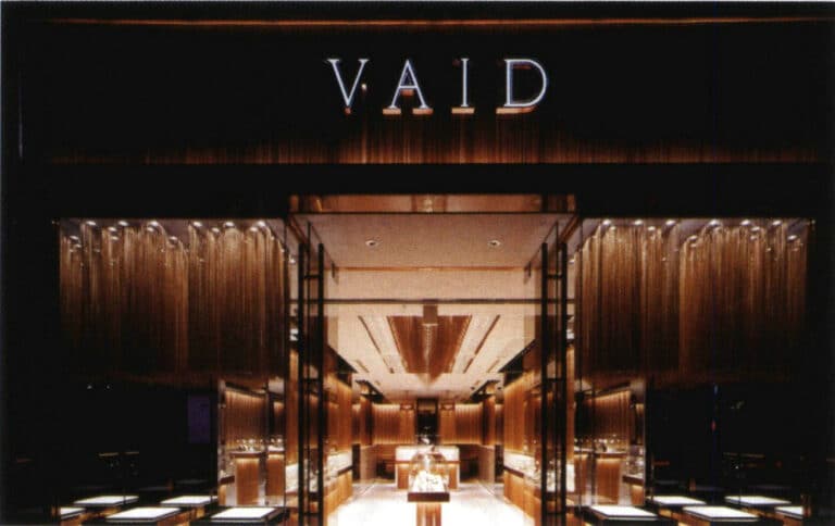 Figure 2-9 External lighting design of brand jewelry specialty stores