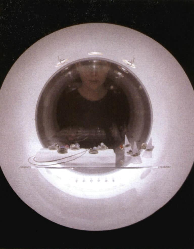 Figure 2-32 Using circles as the theme for display