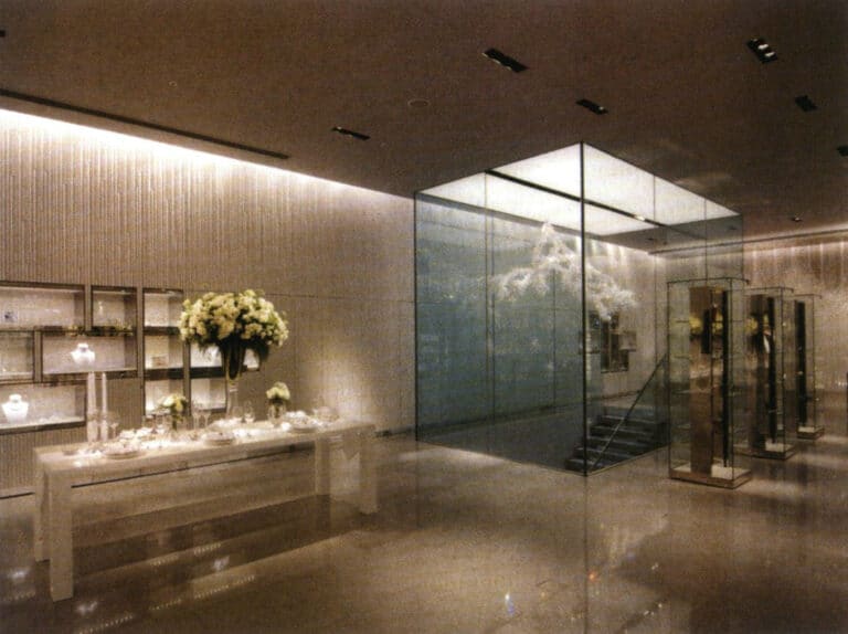 Figure 2-34 Using white and clear glass to create a sense of flowing water and a gentle atmosphere