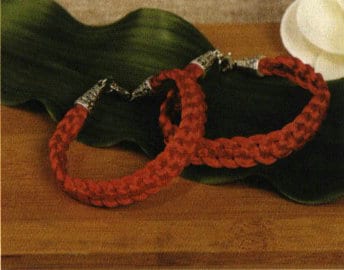 Figure 4-10 Dynamic Triple Braid Bracelet