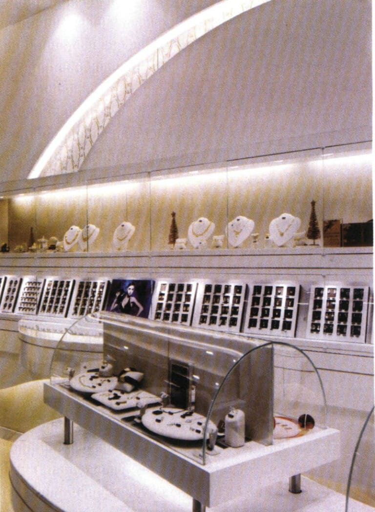 Figure 6-5 The cylindrical display case and the curved elements serve a similar purpose.