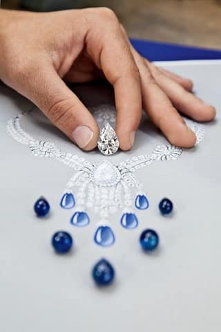 jewelry design sapphire necklace case