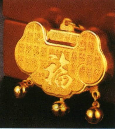 Longevity lock pendant